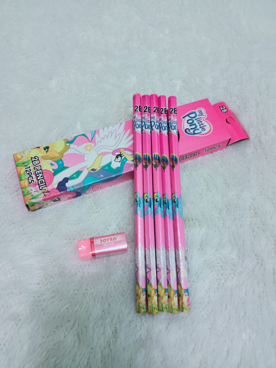 kotak pensil / tempat pensil kode karakter 3 tingkat gambar campur /motif random khusus cewek
