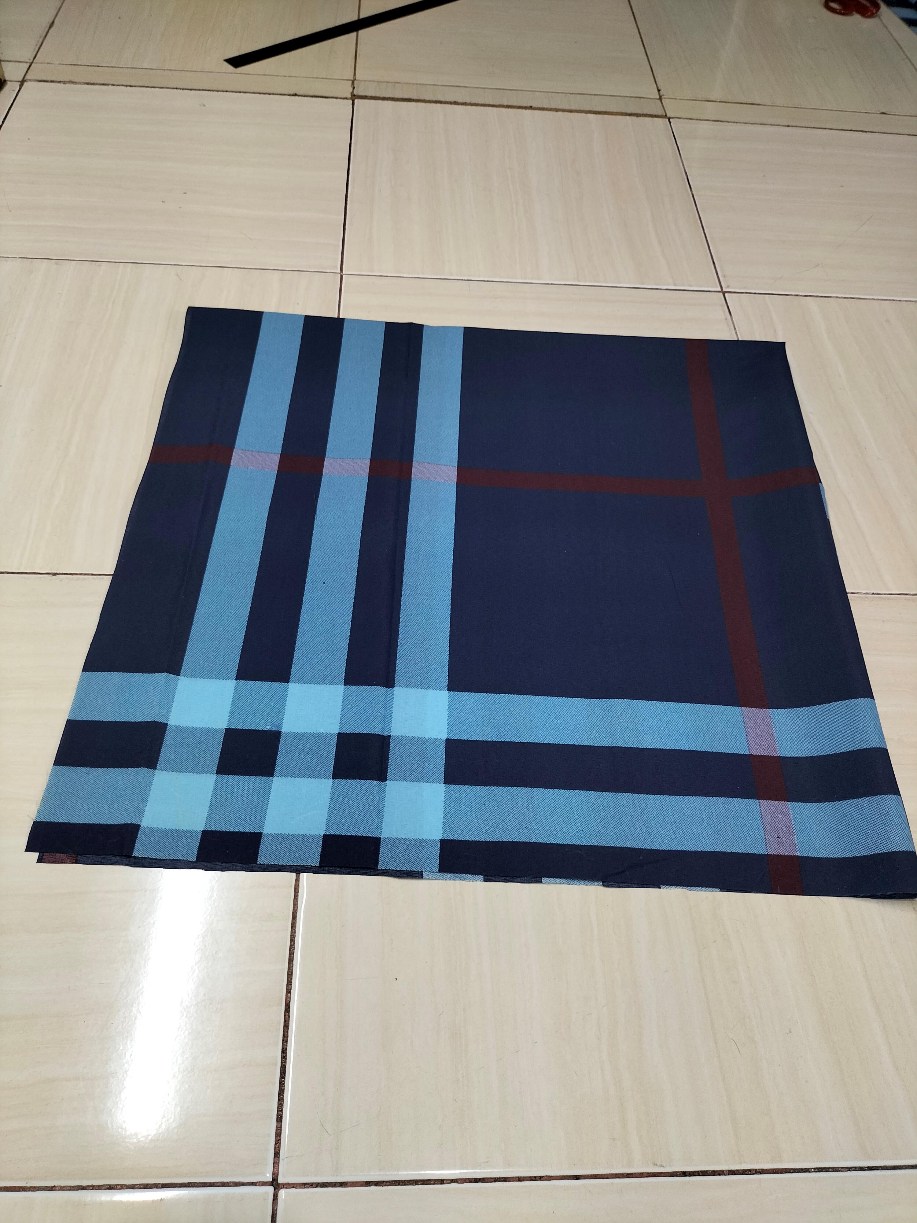 Bantal Duduk Motif Minimalis 40x40x5 cm – Cocok untuk Kursi & Lantai