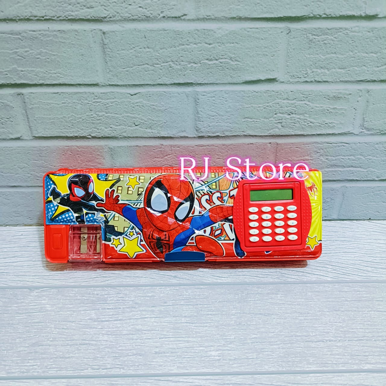 KOTAK PENSIL MAGNET KALKULATOR ADA RAUTAN PENSIL/ TEMPAT PENSIL KARAKTER KARTUN