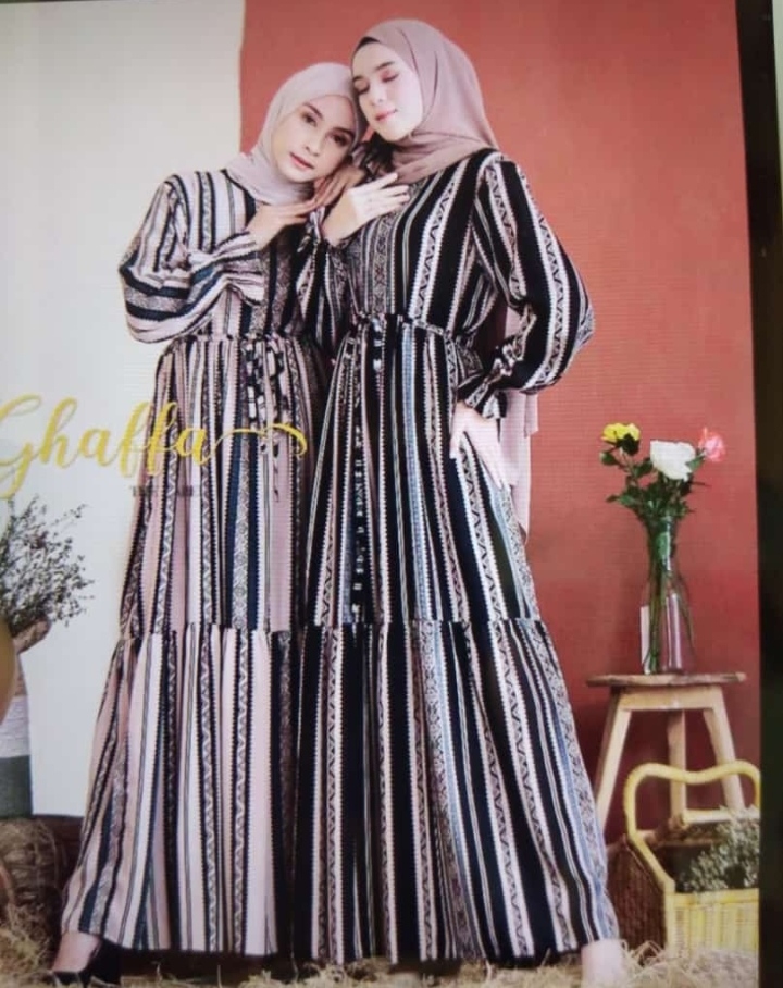 blouse wanita kekinian 2021 lengan pendek