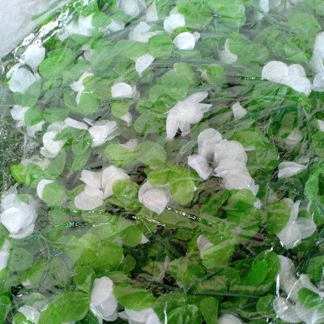 Bunga Rambat Palsu Bunga Juntai Plastik Daun Imitasi Mawar Rose Artificial Dekorasi Dinding Hijang