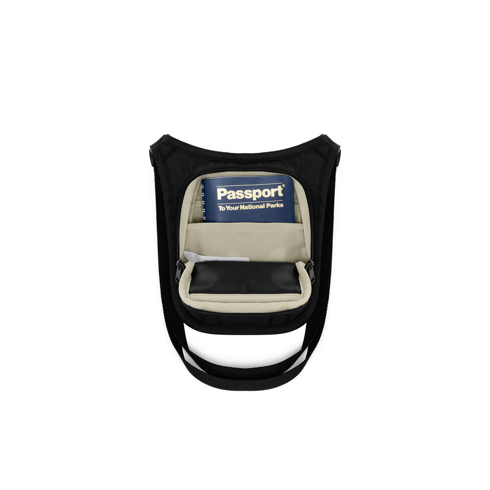 910011681 PASSPORT 3.0 POUCH