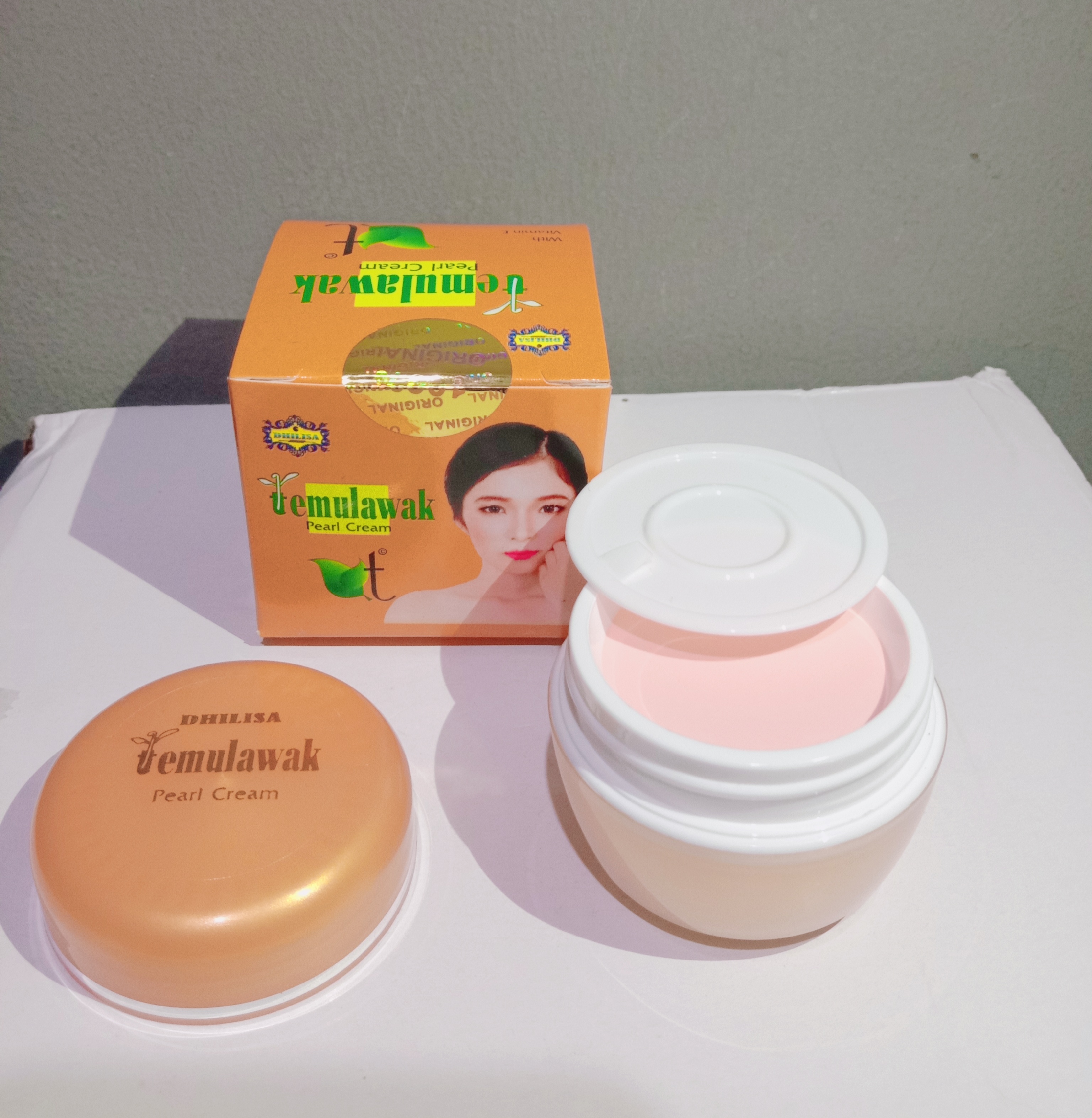 Cream gold temulawak Pearl original BPOM / Dhilisa peral cream with Temulawak & Vitamin E - origi...