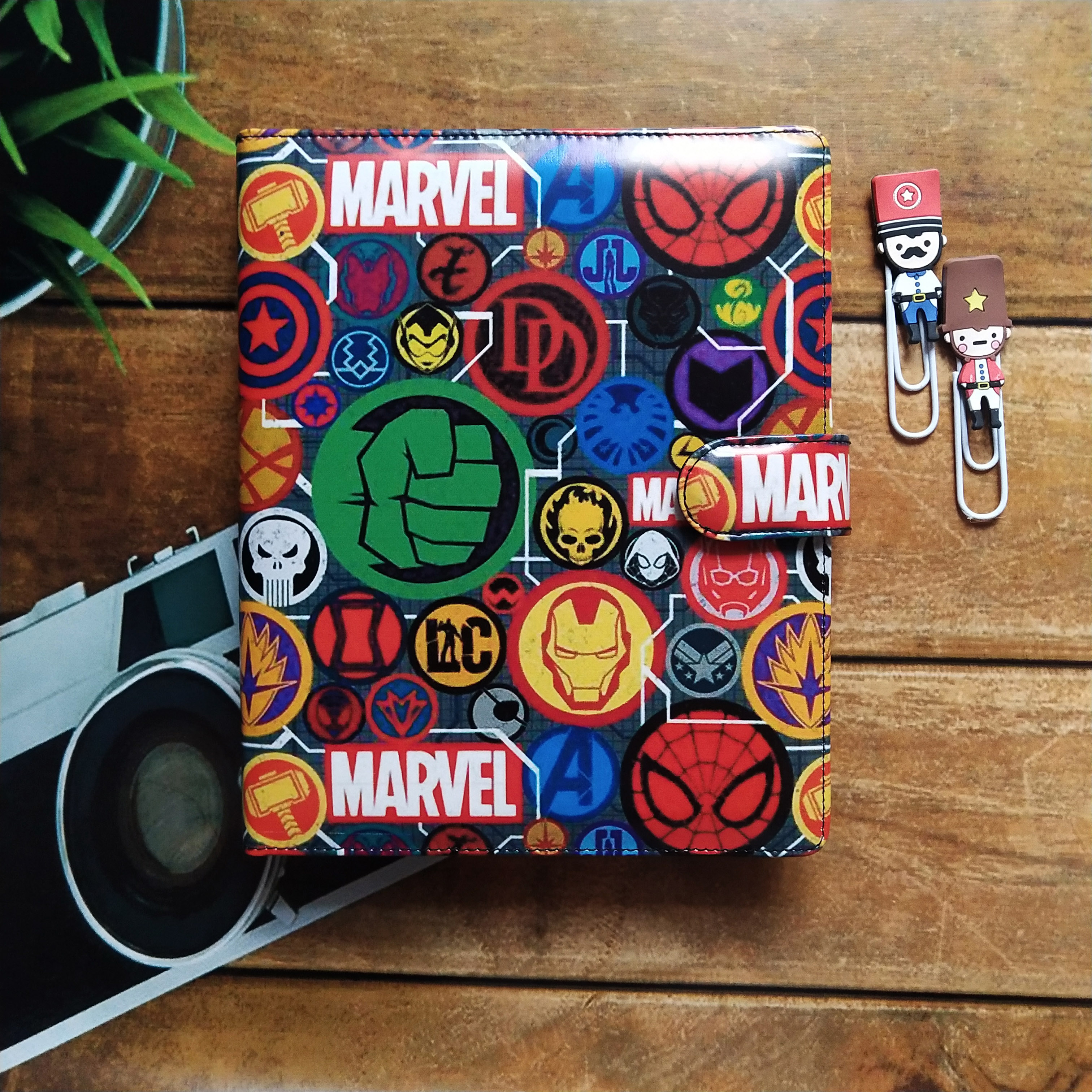 Binder Motif Avengers Ukuran A5 20ring Dan B5 26ring Bahan Kulit Sintetis Binder Aesthetic