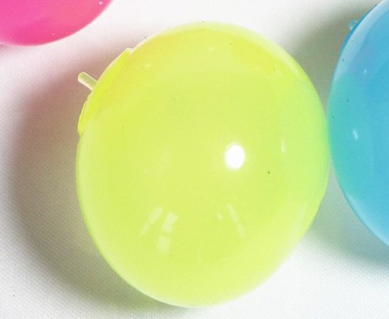 MAINAN STICKY CELLING BALL SQUISHY