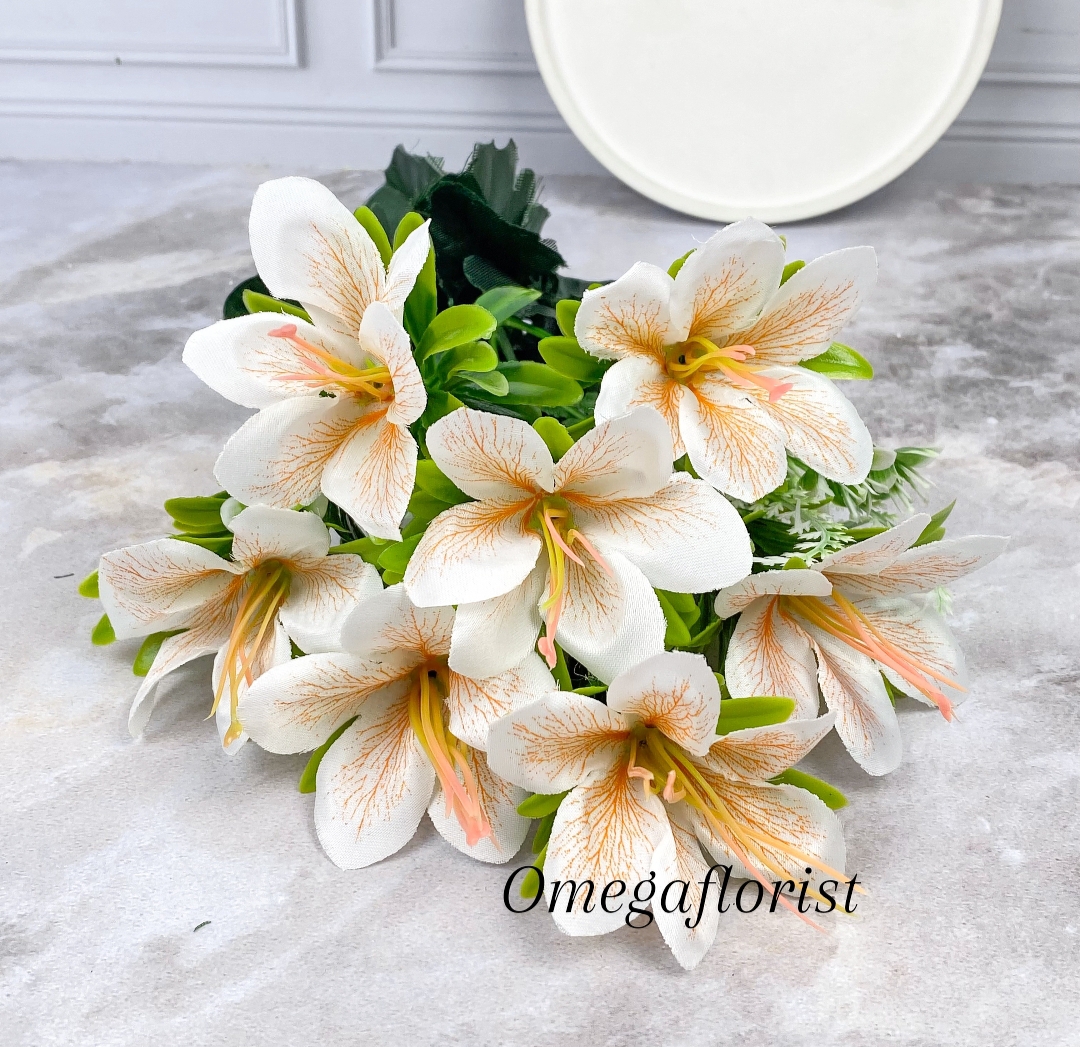 Bunga Kamboja Cabang 7 - Bunga Lily plastik Imitasi Bunga mawar sedap malam artificial Import premium termurah untuk dekorasi kamar dekorasi pelaminan atau dekorasi wedding dan dekorasi Rumah Cafe aritificial palsu plastik