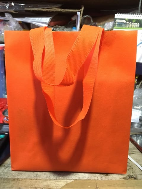 Goodiebag Uk 25x35x10 cm Lusinan isi 12 Tas Kain Spunbond Muat isi 8 kilogram Totebag Paperbag kain