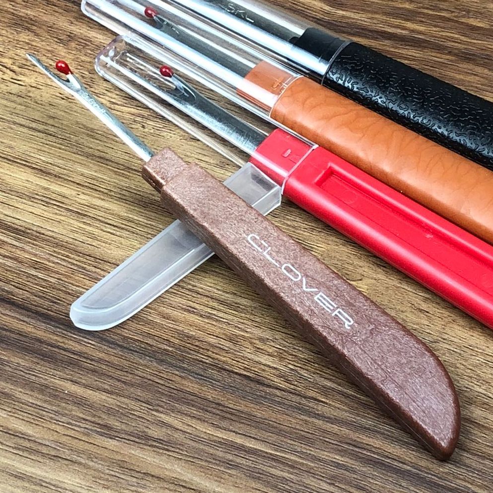 Pendedel Sontekan Benang Besar Kayu / Warna-Warni / Hitam / Clover Seam Ripper