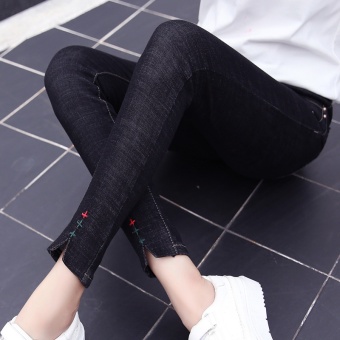 Ketat versi Korea dari musim gugur baru celana pensil kaki bordir celana jeans (Hitam)