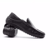 Fashion Memakai Sepatu Kulit Pria Mengendarai Mobil Sepatu Loafers Sepatu Kasual Baju Inggris-Internasional Januari 2019 - 3 Fashion Memakai Sepatu Kulit Pria Mengendarai Mobil Sepatu Loafers Sepatu Kasual Baju Inggris-Internasional - 3