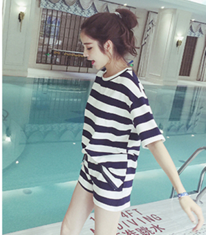 Longgar Korea perempuan lengan pendek t-shirt mahasiswa bergaris lengan pendek t-shirt (