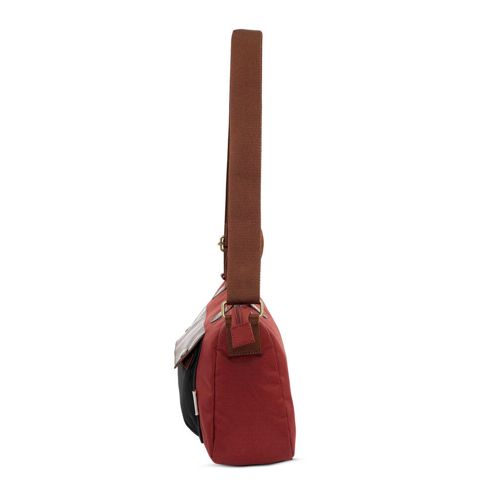 910008909 WS DARLING SLING BAG