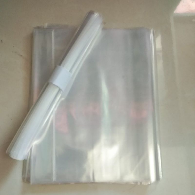Sampul buku tulis plastik untuk buku tulis biasa dan buku tulis bigboss dijual per 10 lembar
