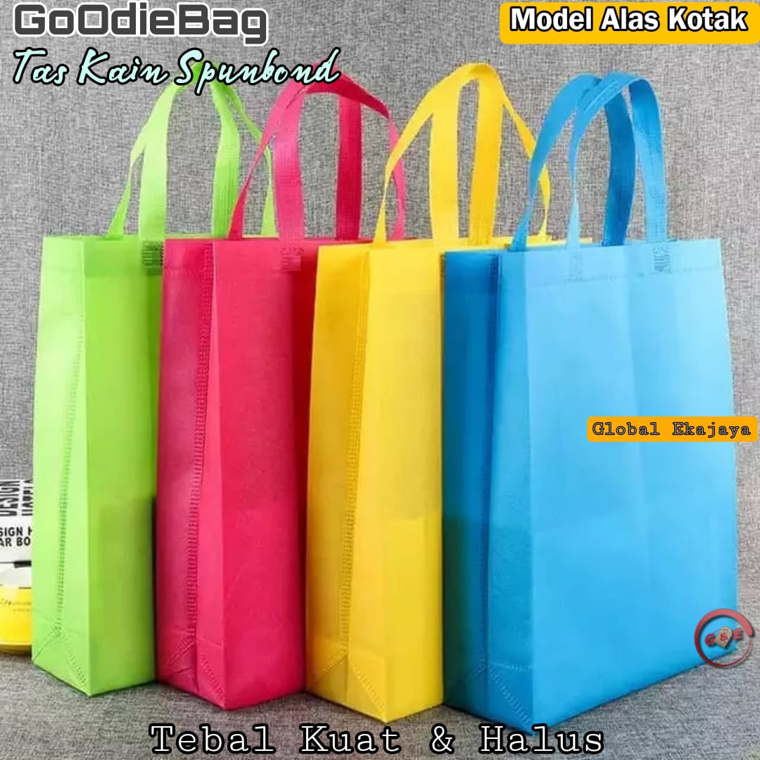 Lusinan 12 Tas Spunbond Goodie Bag Uk Sedang Besar 20x26 25x35 30x40 38x45 cm Totebag Paperbag kain