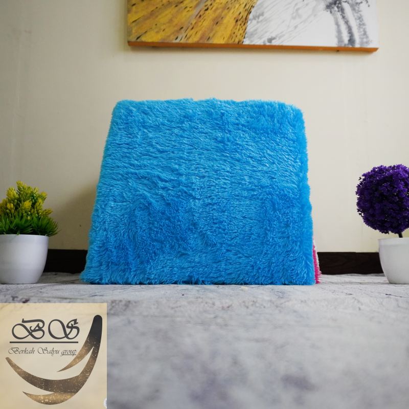 alas duduk antislip bulu rasfur SUPER EMPUK 40x40cm kotak isi busa Royal Foam..