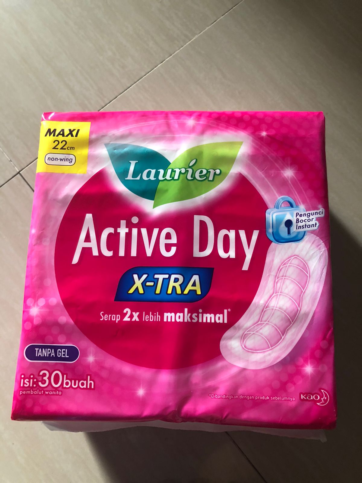 LAURIER ACTIVE DAY SUPER MAXI NONG WING 30 PCS / PEMBALUT WANITA / NYAMAN / TIDAK TEMBUS