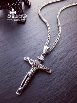 Emanuel Retro Pria Katolik Yesus Liontin Kalung Salib