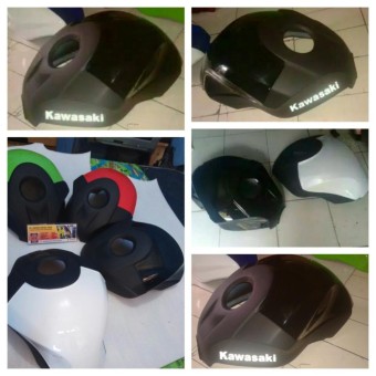 Kondom Tangki Ninja 250Fi Model Ducaty Hitam ( Cek Stok Dulu Sebelum Beli )