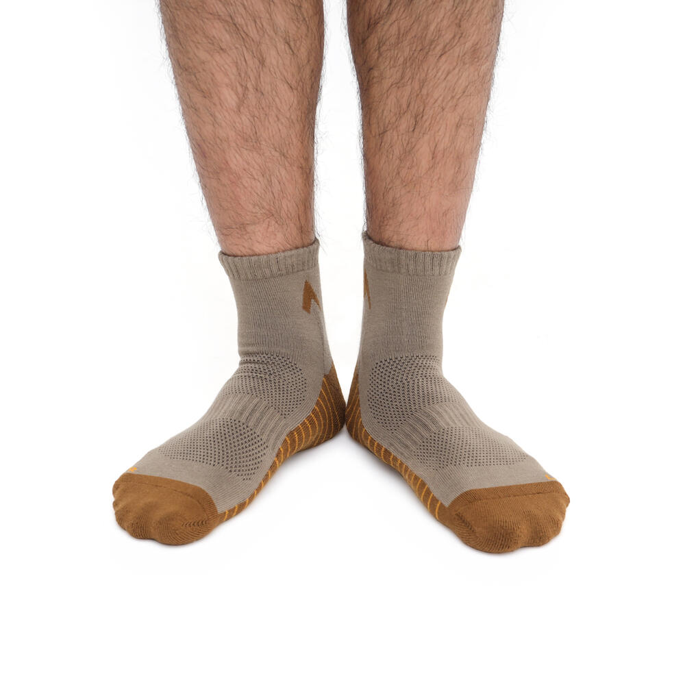 910004595 TIBETAN SOCKS - TAN