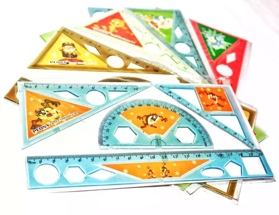 Penggaris Set Sekolah Isi 4Pcs Penggaris Karakter Murah berkualitas