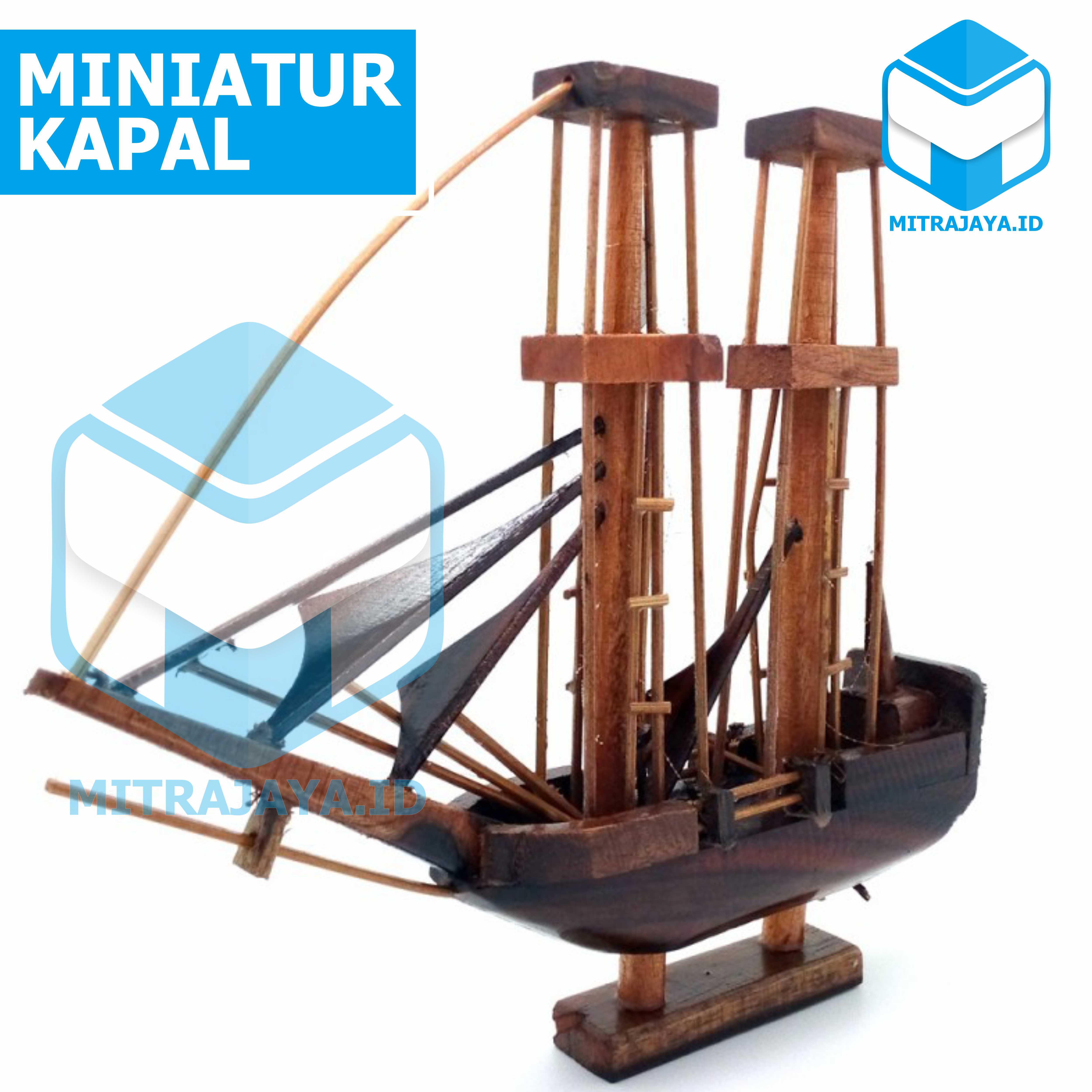 Handmade Miniature Kapal Pinisi Dewaruci Kayu Aksen Dekorative