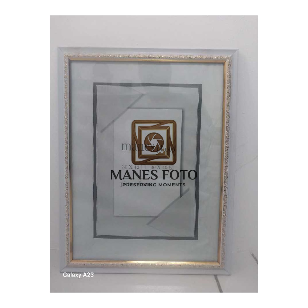 Bingkai Foto 17R Ukir Gold 30x40 cm (tersedia untuk pemesanan grosir)