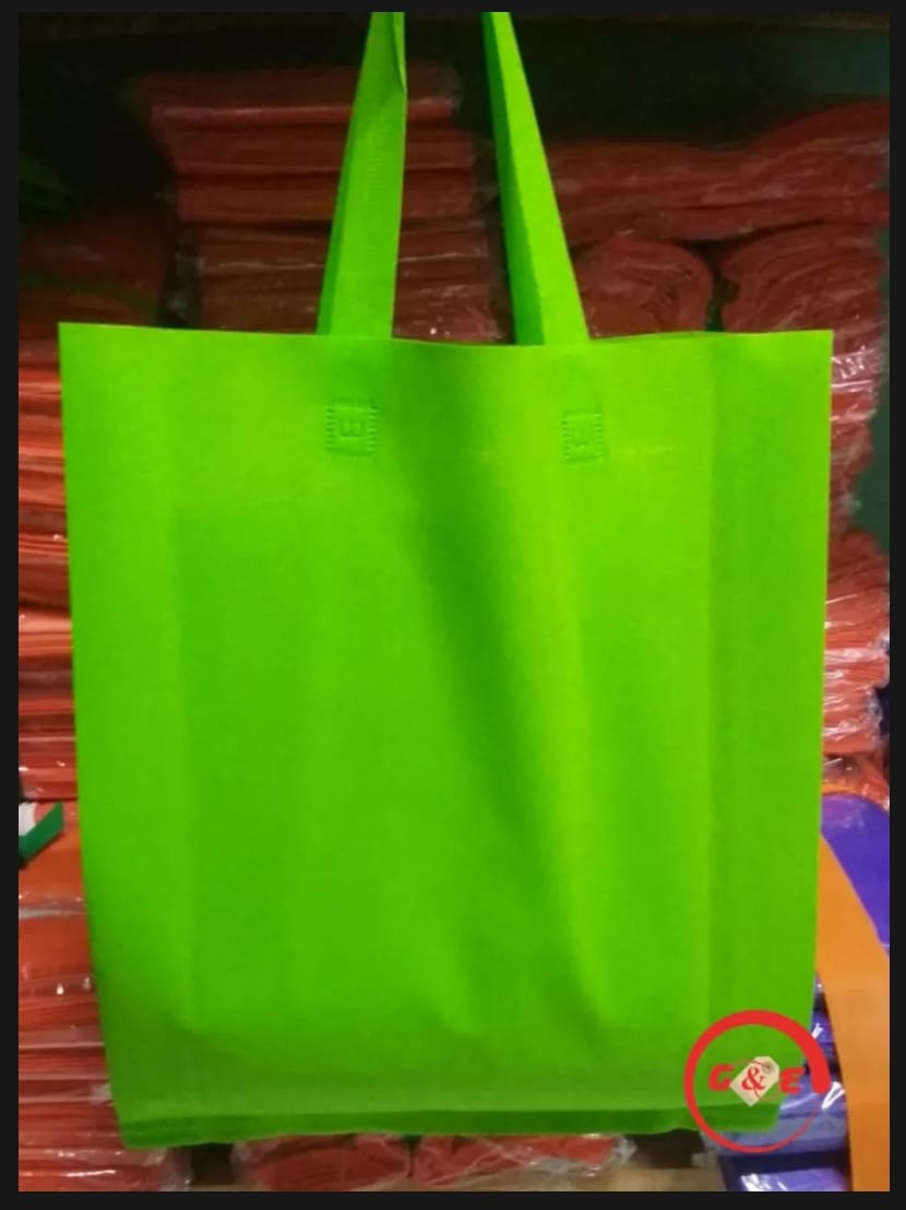 1 Lusin isi 12 pcs Tas Kain Spunbond GoodieBag Ukuran 25x35x10 Kantong belanja Totebag Paperbag Kain