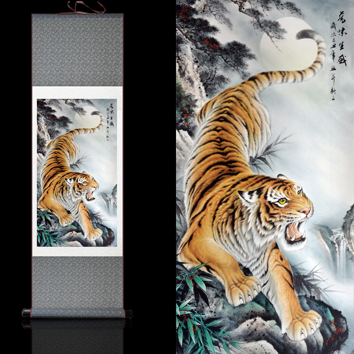 Lukisan Gantung Gulir Gulung harimau turun hutan shio 100x35CM LG070