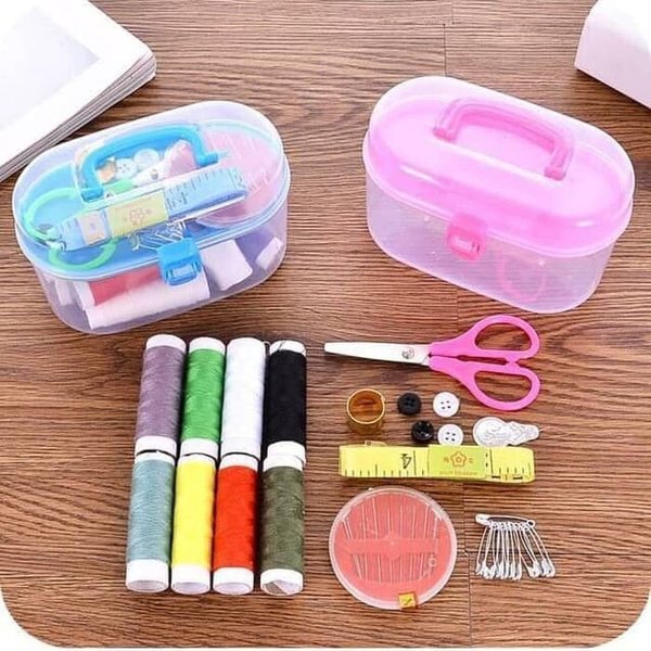 Sewing Kit Box Kotak Benang Jarum Jahit Dengan 8 pcs Benang