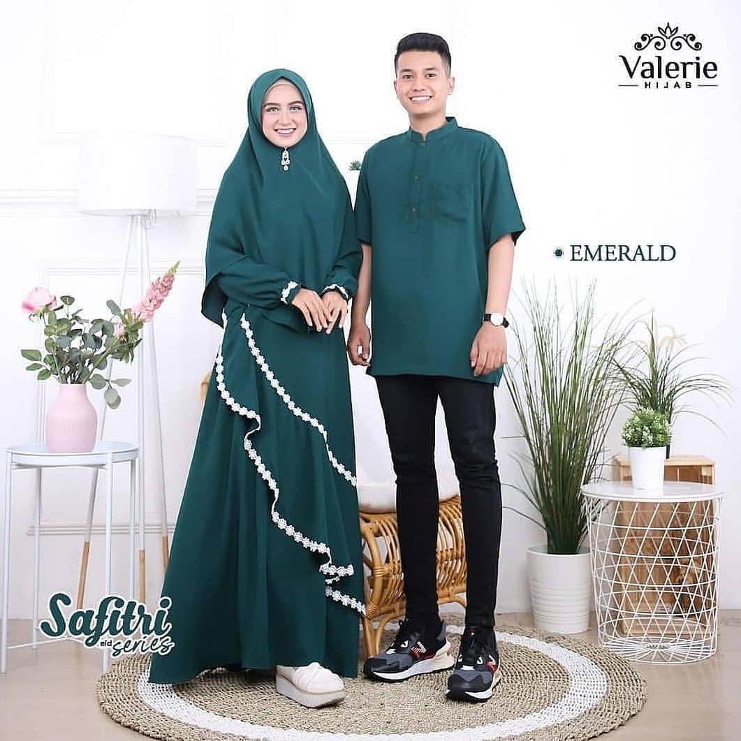 Baju Muslim Modern SAFITRI COUPLE BL bahan MOSSCRAPE APK RENDA( Dapat GAMIS + KHIMAR + KEMEJA ) Baju Gamis Couple Modern 2020 Pasangan Baju Couple Keluarga Couple Pasangan Muslim Baju Couple Kondangan