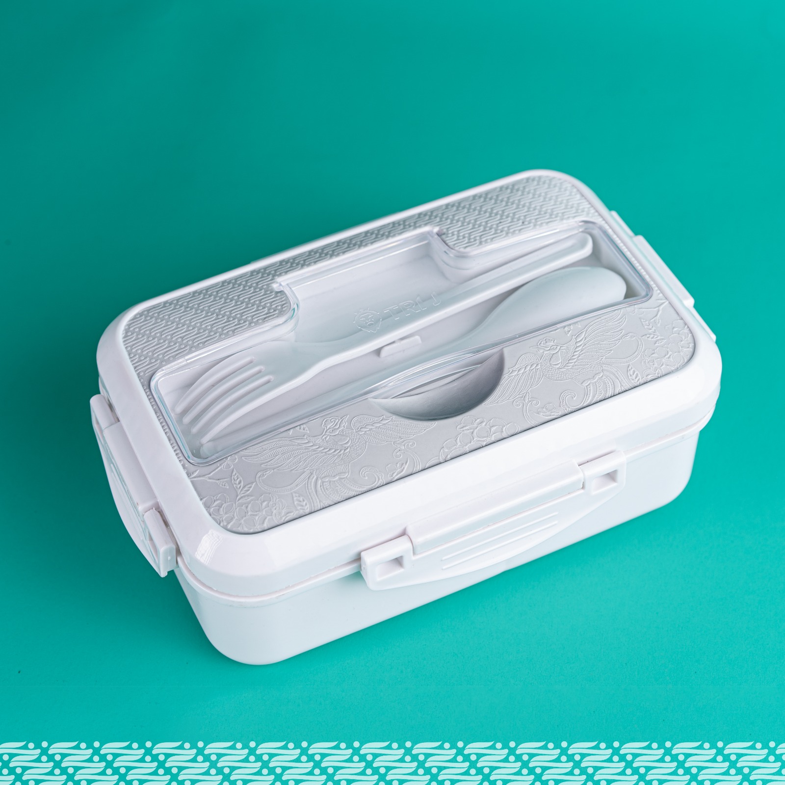 Lunch Box Kotak Makan Sekat Tempat Makan 3 Grids dengan Sendok dan Garpu Wadah Bekal Makanan Rekreasi