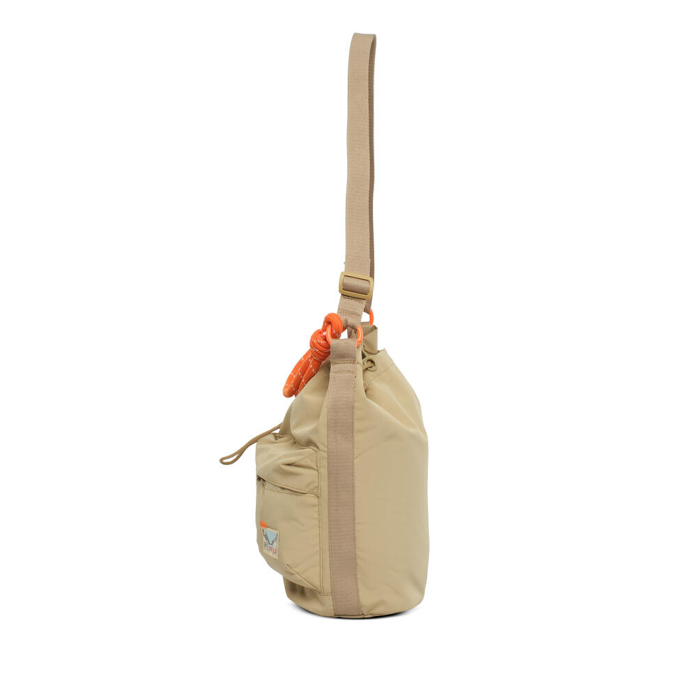 910011070 WS BOUCLE BUCKET BAG