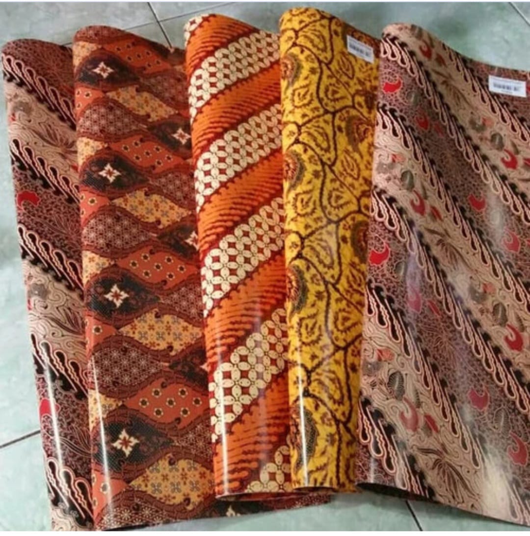 KERTAS KADO KIKY BATIK GLOSSY