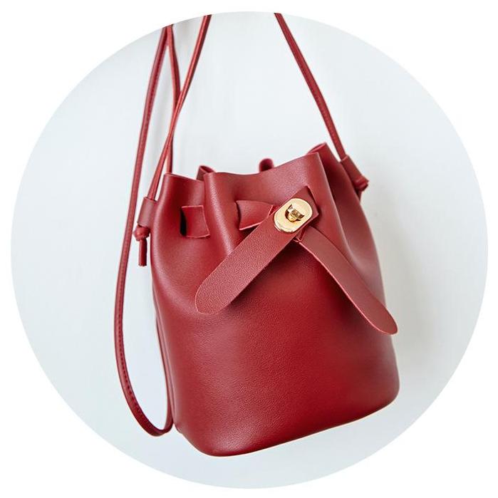Tas Serut Sling Bag/Selempang Mini Wanita Korea Terbaru 2020 Import Batam Ori (Bisa COD) - TS03 Maroon tas serut sling bag/selempang mini wanita korea 2020 import batam ori (bisa cod) – ts03 maroon