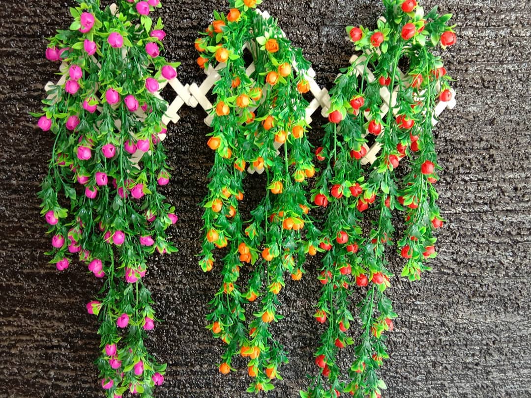 BUNGA PRETY + POT WAJIK / HIAS Bunga Gantung Bunga Tempel Bunga hias plastik rambat plastik