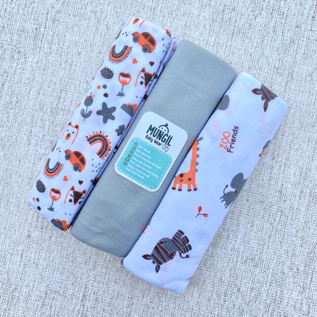 3 PCS Bedong Bayi Pernel Bayi Alas Ompol Bayi Alas Tidur Bayi Selimut Bayi ukuran 110 x 90 cm Mungil Baby Wear