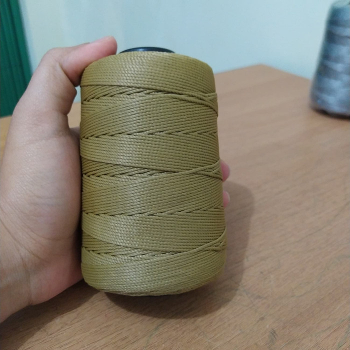 Benang Layangan Koang Bahan Nilon Super benang layangan koang bahan nilon super