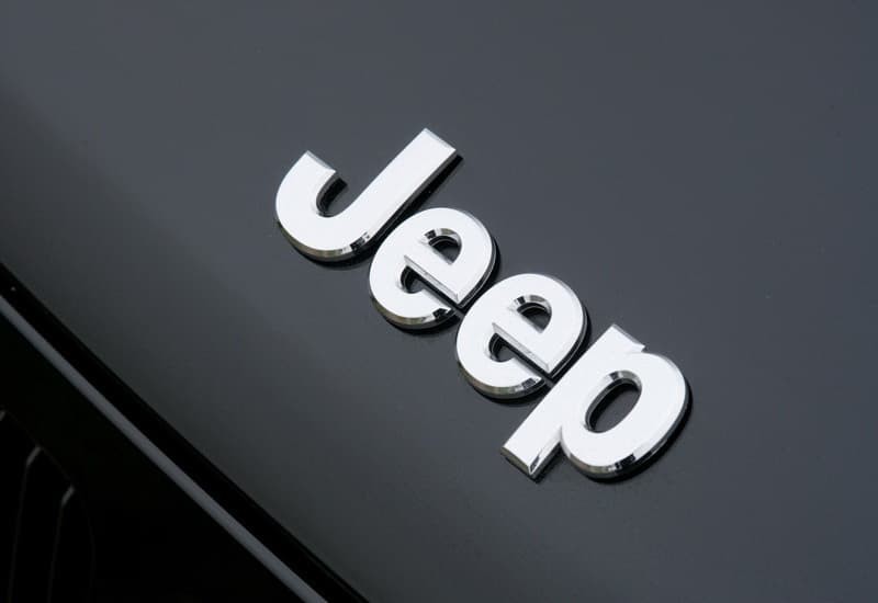 Emblem JEEP Universal / Logo Tulisan Model Jeep / Chrome Jeep