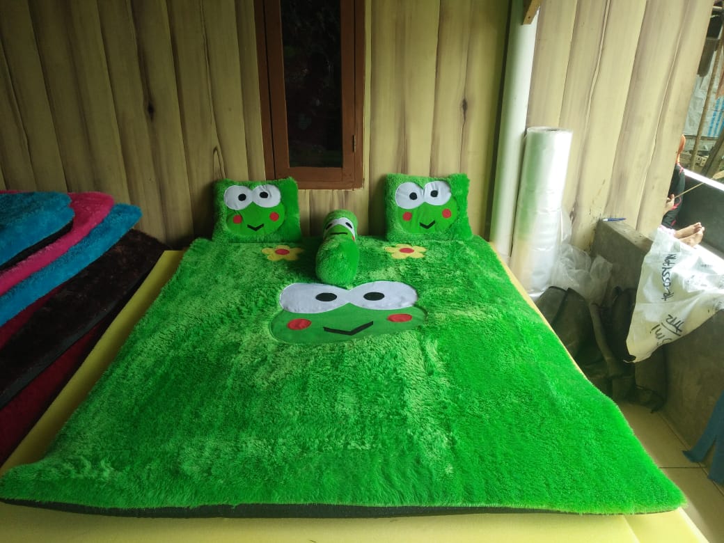 karpet bulu rasfur 2bantal 1 guling karpet bulu rasfur 2bantal 1 guling
