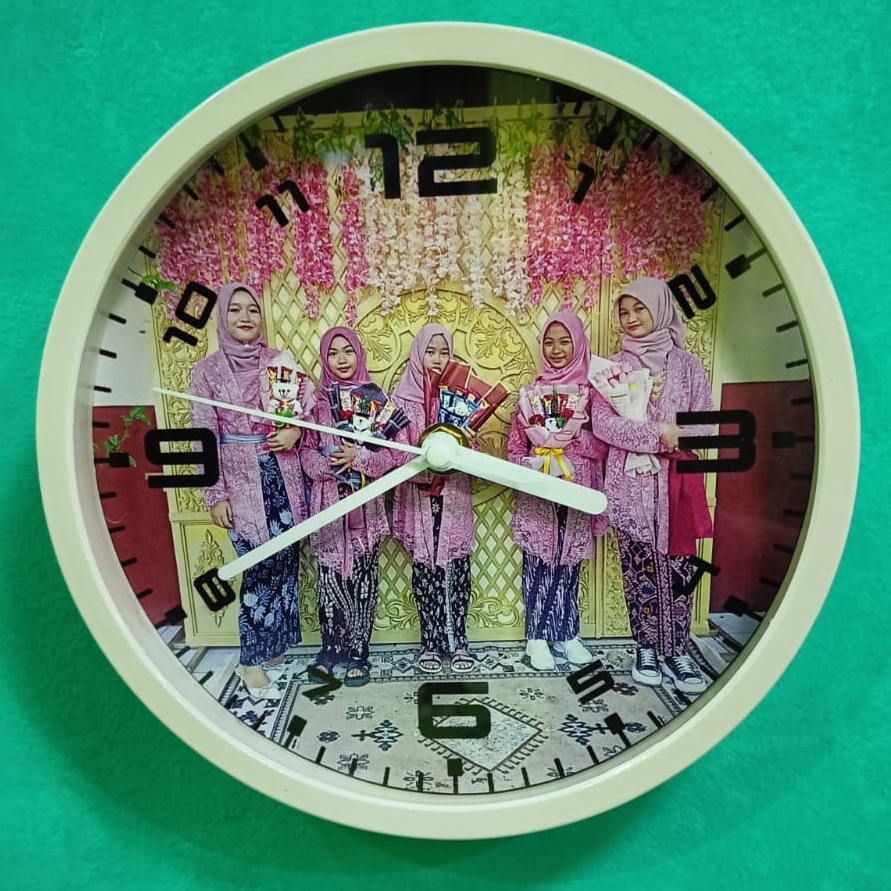Jam dinding foto costum ukuran 20cm