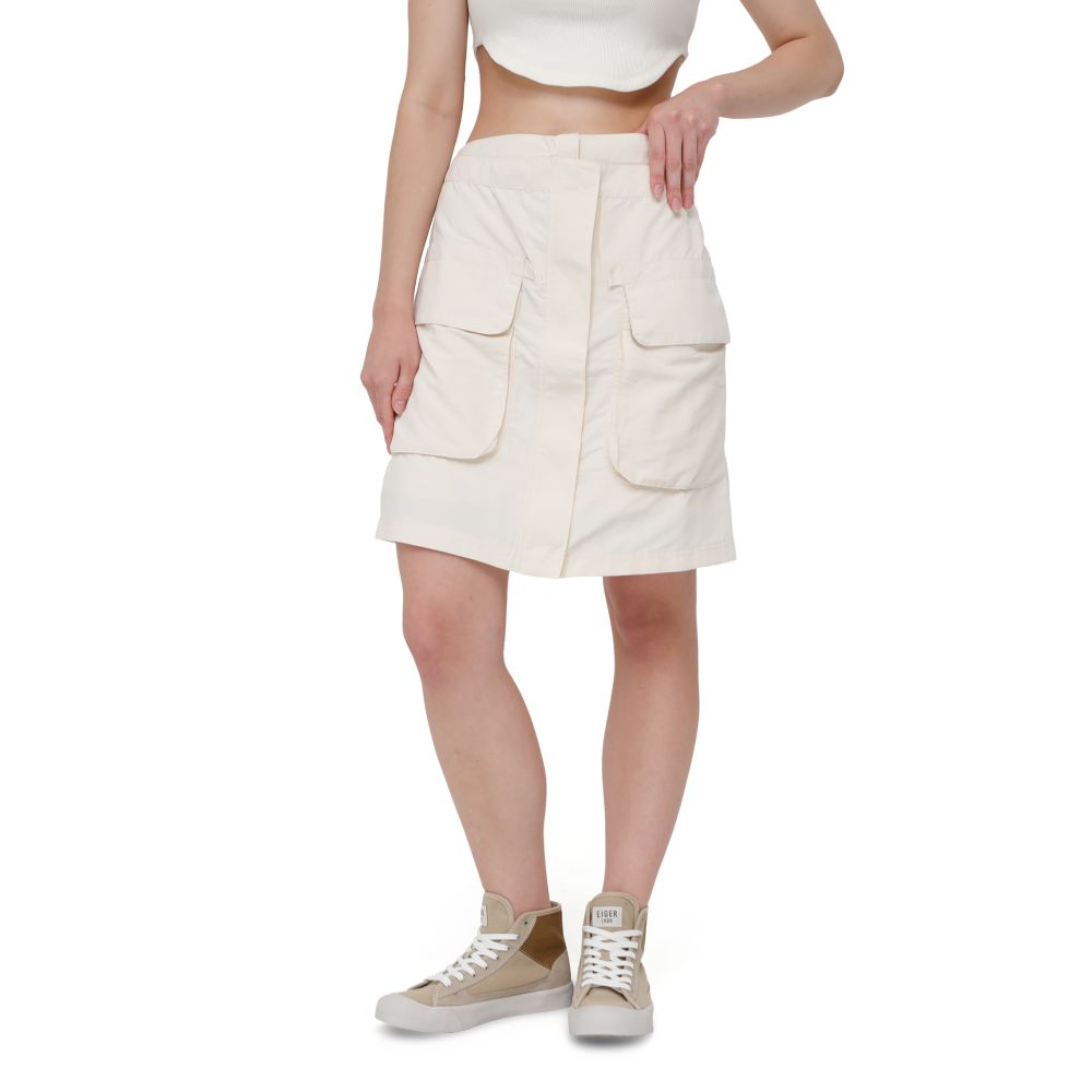 [BERTINGKAT] REVERIE SKORT
