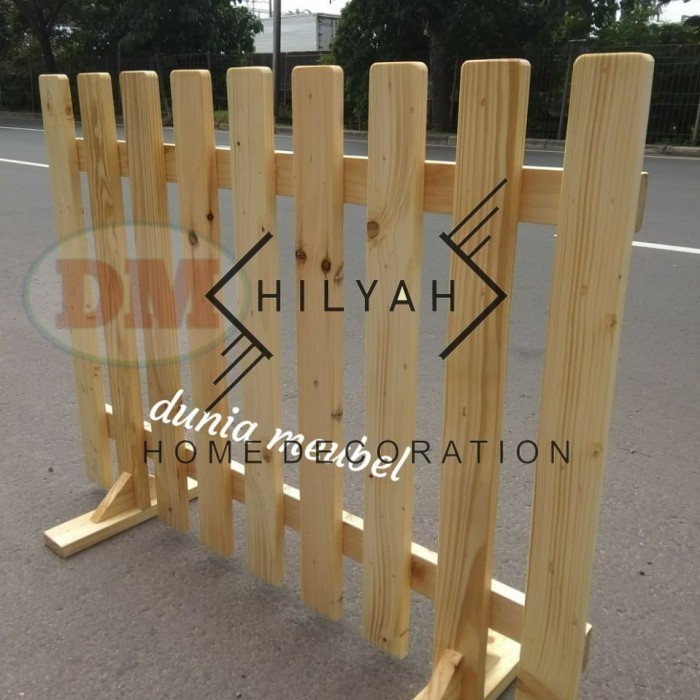 pagar kayu jati Belanda pembatas ruangan P100 T80