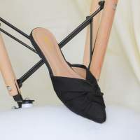 Urban Heaves Sandal selop wanita Kara Black - Sandal wanita premium