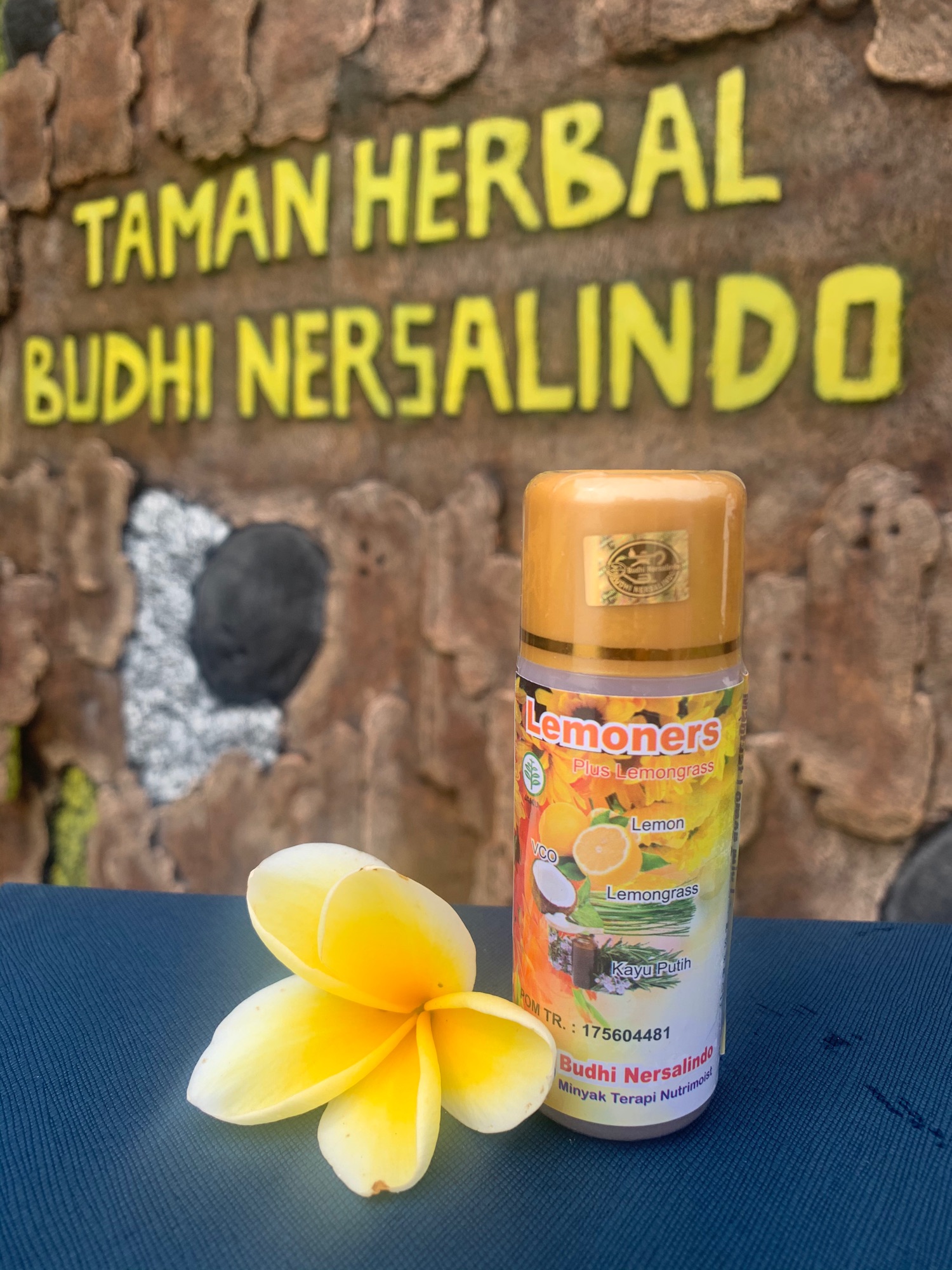 TERMURAH!! COD NUTRIMOIST OIL LEMONERS pijat bayi batuk pilek mengeluarkan dahak melegakan nafas baby spa aromaterapi herbal minyak essensial lemon minyak urut minyak pijat homecare baby spa originald