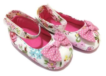 harga sepatu bayi