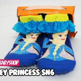 harga sepatu bayi