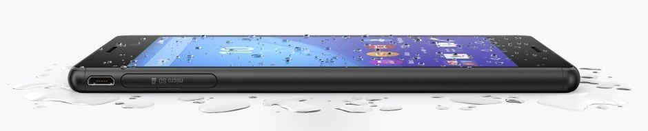 Bidikan produk yang menampilkan bagian depan Xperia M4 Aqua