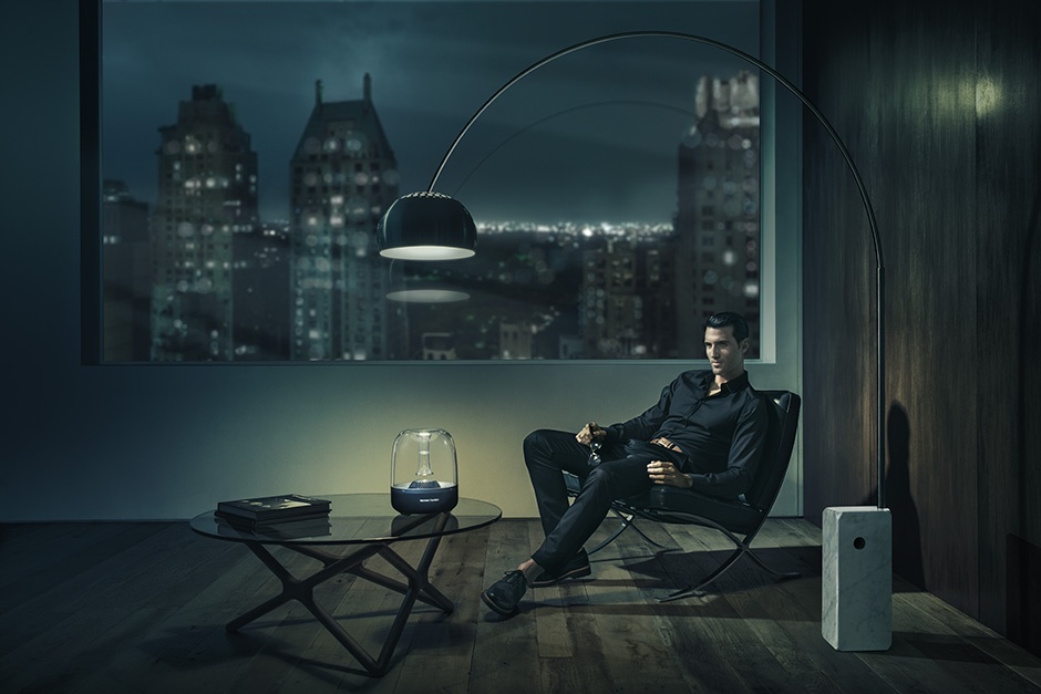 Hasil gambar untuk Harman Kardon Aura Studio Wireless Bluetooth Speaker - Hitam