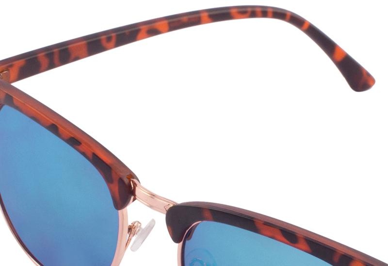 JP2563-RVC2_45 left_zoom.jpg