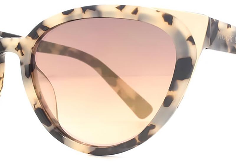 Q26HK015-MTOR temple_zoom.jpg